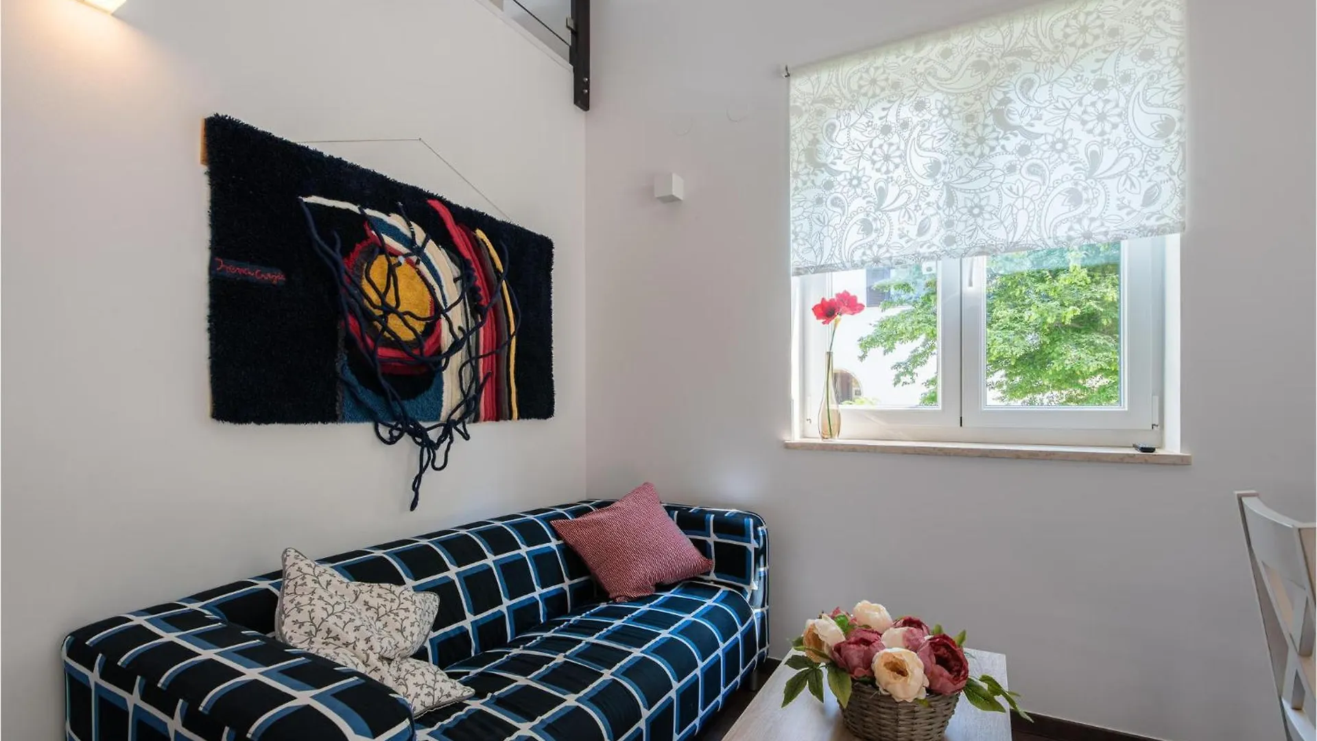 4 Bedroom Gorgeous Apartment In Porozina